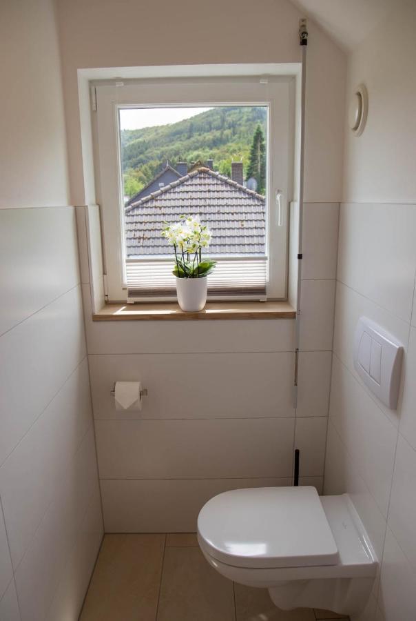 Ferienhaus Moselhoehe -Neu- Traben-Trarbach Esterno foto